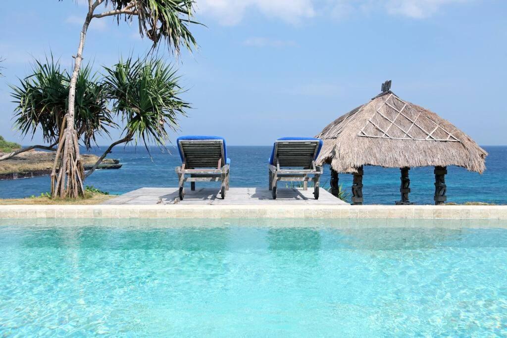 Villa Lumba Lumba - Oceanfront & Spectacular View! Lembongan Exteriör bild