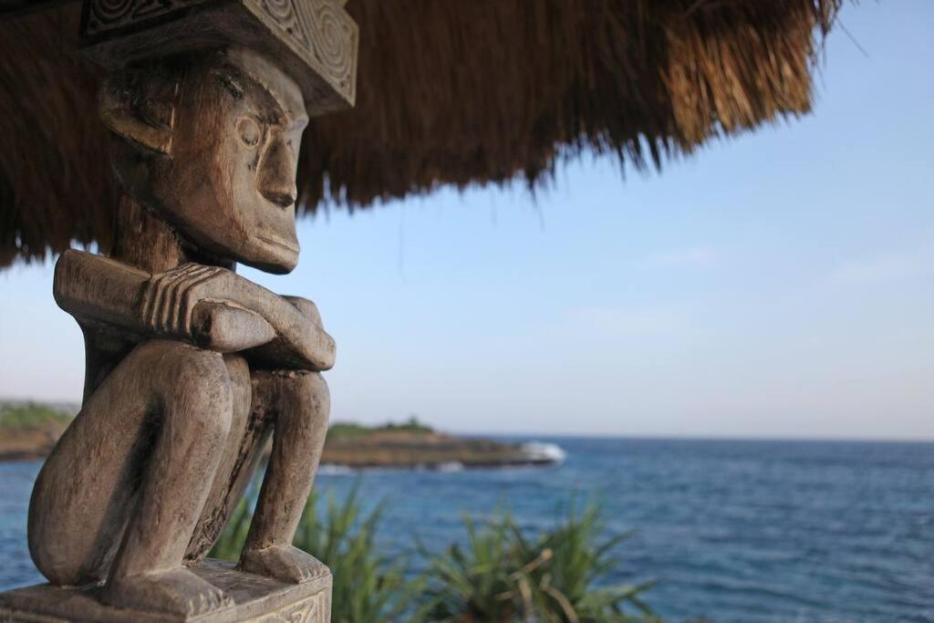 Villa Lumba Lumba - Oceanfront & Spectacular View! Lembongan Exteriör bild